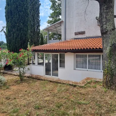 Apartment Apartman Mia